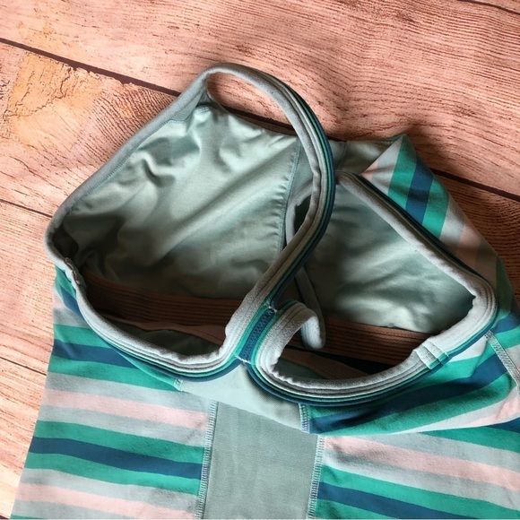 Lululemon Tri Y Power Mesh Back - Picture 4 of 6